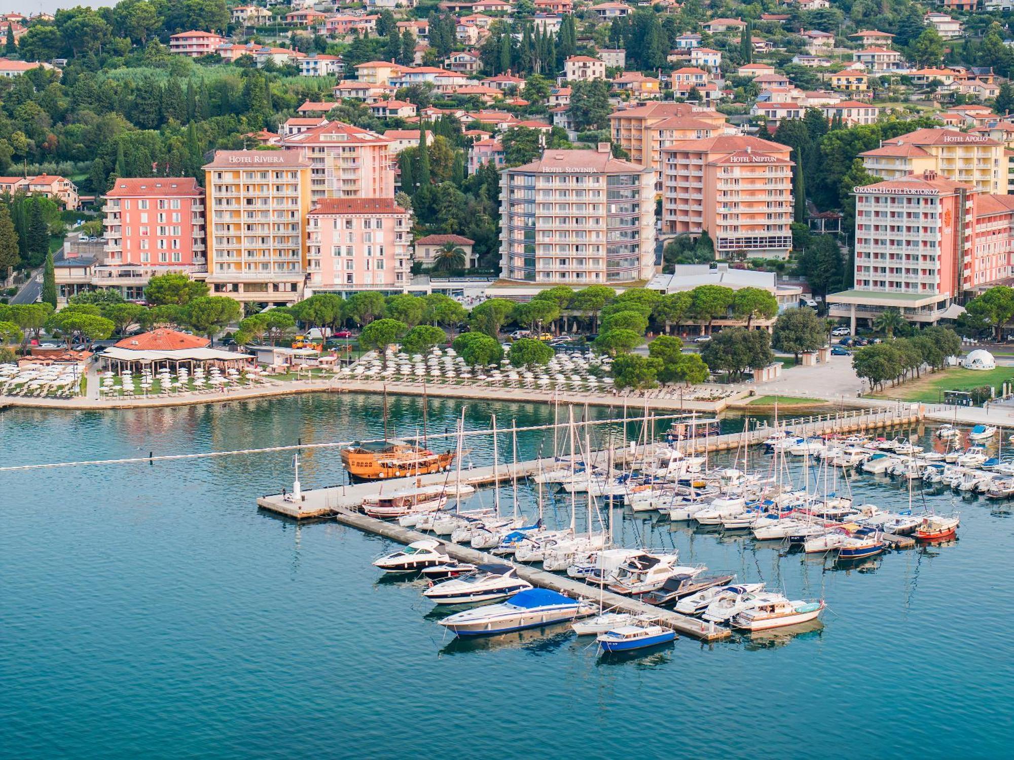 Hotel Mirna - Terme & Wellness Lifeclass Portorož Exteriör bild